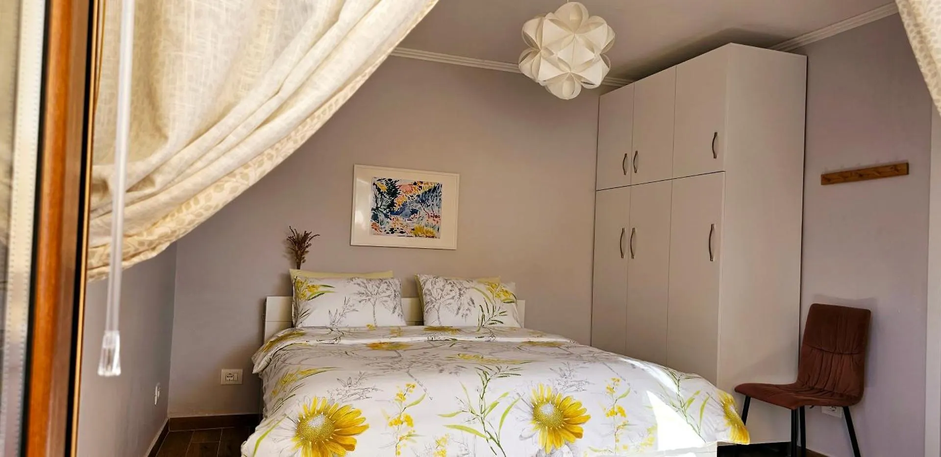 Nuci'S Place, Lovely Apt With Balcony Near Blloku Tirana