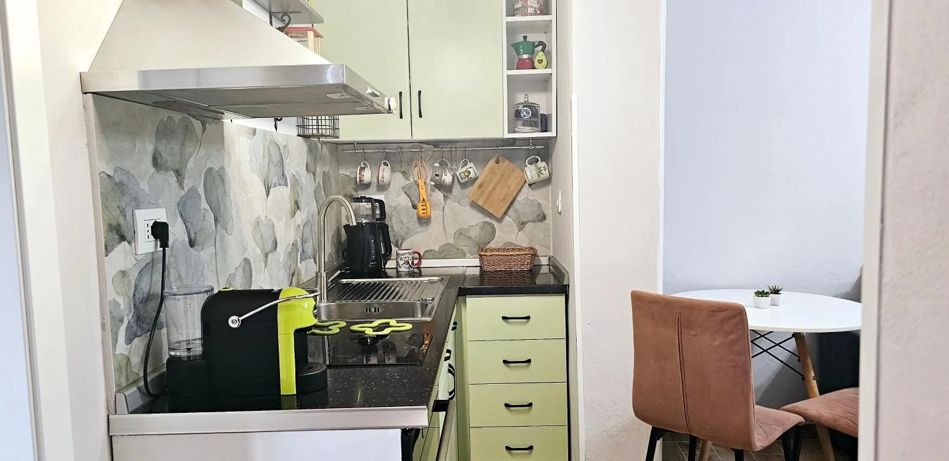 Nuci'S Place, Lovely Apt With Balcony Near Blloku Tirana Lejlighed