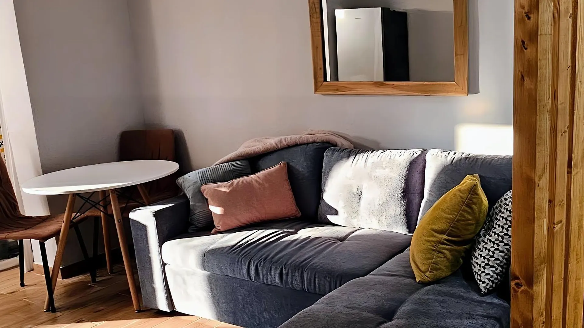 Nuci'S Place, Lovely Apt With Balcony Near Blloku Tirana Albanien